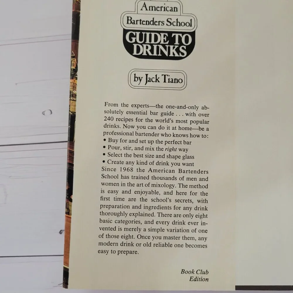 Vintage The American Bartenders School Guide to Drinks 1981